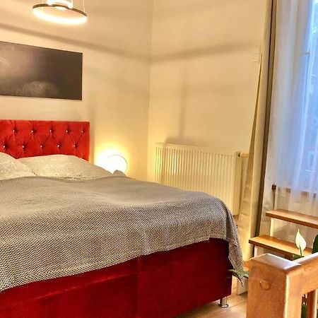 Apartment Zum Goldenen Loewen Inkl. Parkplatz & Wlan Erfurt Exterior photo