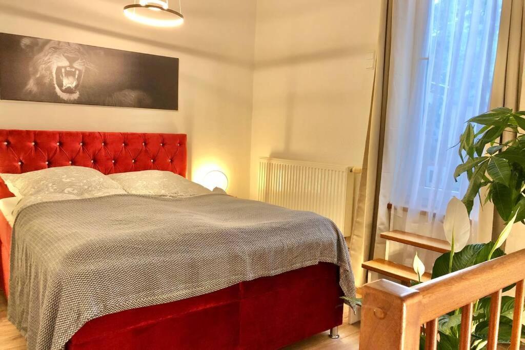Apartment Zum Goldenen Loewen Inkl. Parkplatz & Wlan Erfurt Exterior photo