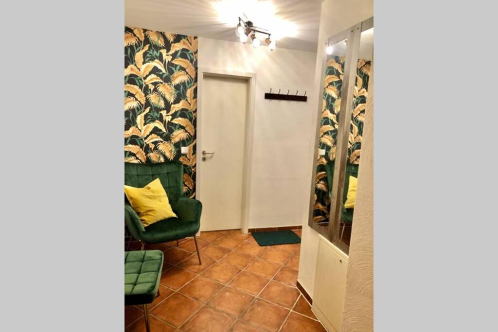 Apartment Zum Goldenen Loewen Inkl. Parkplatz & Wlan Erfurt Exterior photo